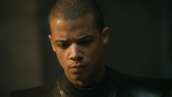 extant_GameOfThrones_4x08-TheMountainAndTheViper_1095