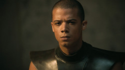 extant_GameOfThrones_4x08-TheMountainAndTheViper_1123