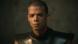 extant_GameOfThrones_4x08-TheMountainAndTheViper_1129