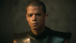 extant_GameOfThrones_4x08-TheMountainAndTheViper_1130