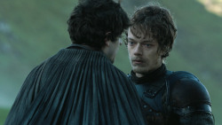 extant_GameOfThrones_4x08-TheMountainAndTheViper_1199
