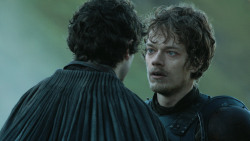 extant_GameOfThrones_4x08-TheMountainAndTheViper_1217