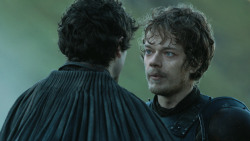 extant_GameOfThrones_4x08-TheMountainAndTheViper_1218