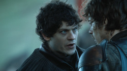 extant_GameOfThrones_4x08-TheMountainAndTheViper_1236