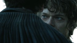 extant_GameOfThrones_4x08-TheMountainAndTheViper_1249