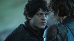 extant_GameOfThrones_4x08-TheMountainAndTheViper_1253