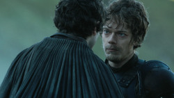extant_GameOfThrones_4x08-TheMountainAndTheViper_1257