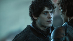 extant_GameOfThrones_4x08-TheMountainAndTheViper_1262