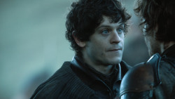 extant_GameOfThrones_4x08-TheMountainAndTheViper_1263