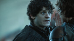 extant_GameOfThrones_4x08-TheMountainAndTheViper_1264