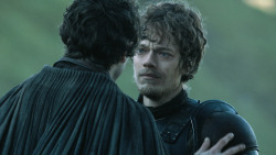 extant_GameOfThrones_4x08-TheMountainAndTheViper_1272