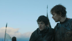 extant_GameOfThrones_4x08-TheMountainAndTheViper_1277