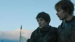 extant_GameOfThrones_4x08-TheMountainAndTheViper_1278