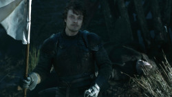 extant_GameOfThrones_4x08-TheMountainAndTheViper_1345