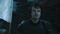 extant_GameOfThrones_4x08-TheMountainAndTheViper_1353