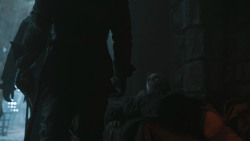 extant_GameOfThrones_4x08-TheMountainAndTheViper_1395