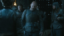 extant_GameOfThrones_4x08-TheMountainAndTheViper_1455