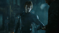 extant_GameOfThrones_4x08-TheMountainAndTheViper_1501
