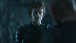 extant_GameOfThrones_4x08-TheMountainAndTheViper_1557