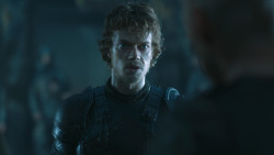 extant_GameOfThrones_4x08-TheMountainAndTheViper_1565