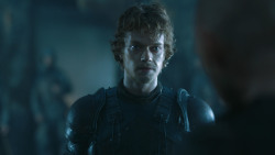 extant_GameOfThrones_4x08-TheMountainAndTheViper_1573