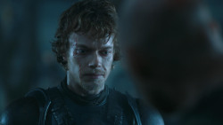 extant_GameOfThrones_4x08-TheMountainAndTheViper_1632