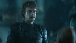 extant_GameOfThrones_4x08-TheMountainAndTheViper_1656