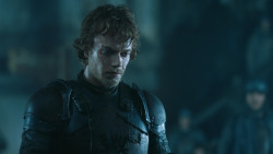 extant_GameOfThrones_4x08-TheMountainAndTheViper_1660