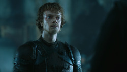 extant_GameOfThrones_4x08-TheMountainAndTheViper_1674