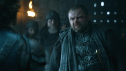 extant_GameOfThrones_4x08-TheMountainAndTheViper_1679