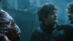 extant_GameOfThrones_4x08-TheMountainAndTheViper_1710
