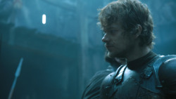 extant_GameOfThrones_4x08-TheMountainAndTheViper_1747