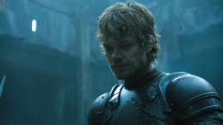 extant_GameOfThrones_4x08-TheMountainAndTheViper_1754
