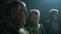 extant_GameOfThrones_4x08-TheMountainAndTheViper_1930