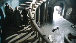 extant_GameOfThrones_4x08-TheMountainAndTheViper_2520