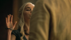 extant_GameOfThrones_4x08-TheMountainAndTheViper_3203