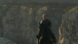 extant_GameOfThrones_4x08-TheMountainAndTheViper_3309