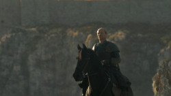 extant_GameOfThrones_4x08-TheMountainAndTheViper_3311