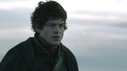 extant_GameOfThrones_4x08-TheMountainAndTheViper_3421