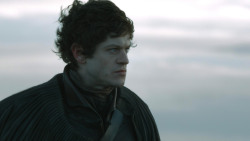 extant_GameOfThrones_4x08-TheMountainAndTheViper_3423