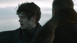 extant_GameOfThrones_4x08-TheMountainAndTheViper_3437