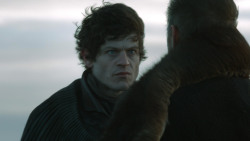 extant_GameOfThrones_4x08-TheMountainAndTheViper_3445