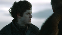 extant_GameOfThrones_4x08-TheMountainAndTheViper_3472