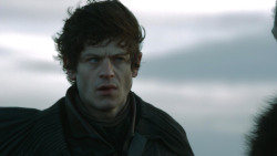 extant_GameOfThrones_4x08-TheMountainAndTheViper_3497