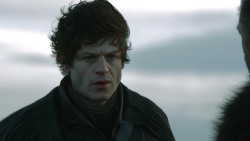 extant_GameOfThrones_4x08-TheMountainAndTheViper_3498