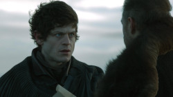 extant_GameOfThrones_4x08-TheMountainAndTheViper_3531