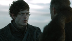extant_GameOfThrones_4x08-TheMountainAndTheViper_3532