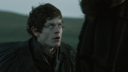 extant_GameOfThrones_4x08-TheMountainAndTheViper_3539