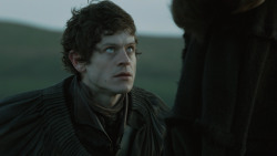 extant_GameOfThrones_4x08-TheMountainAndTheViper_3542