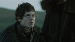 extant_GameOfThrones_4x08-TheMountainAndTheViper_3553